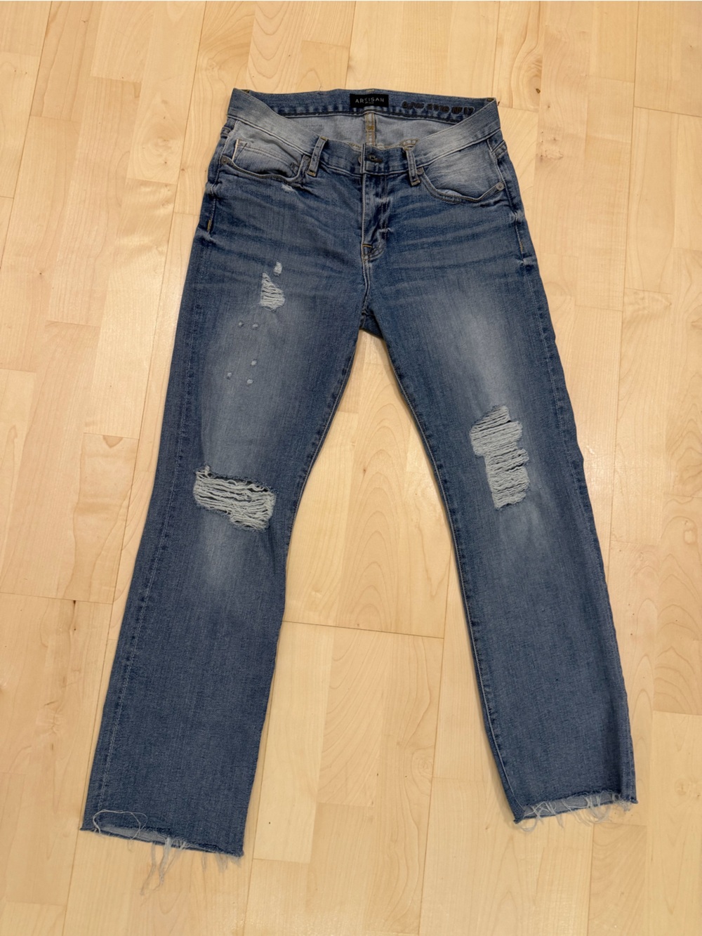 Artisan de luxe distressed jeans size 24